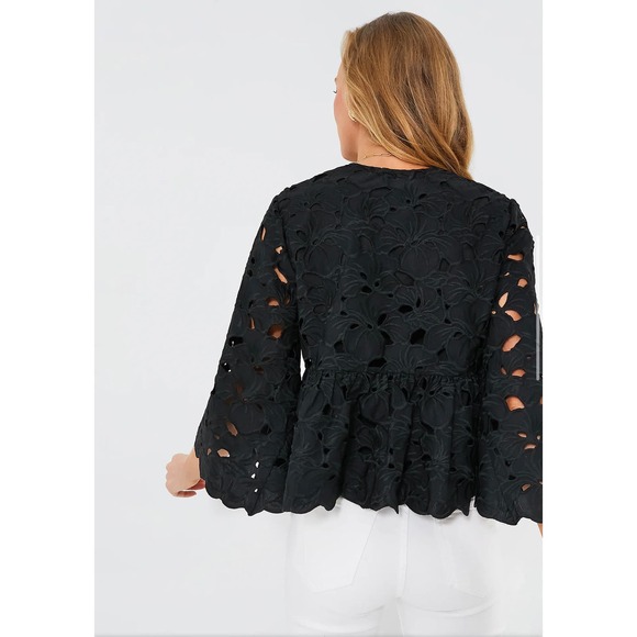 TUCKERNUCK Black Floral Lace Sylvie Blouse NWT Size Small - Picture 4 of 10